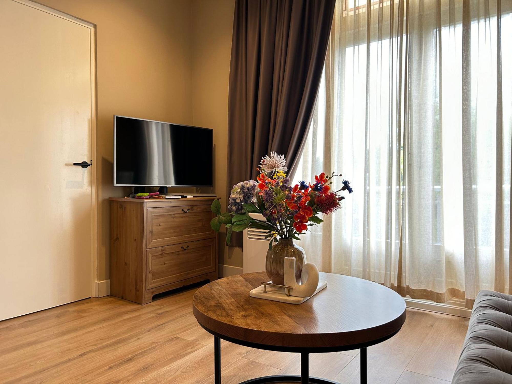 Lovely Spacious Apartment Зандфорт Экстерьер фото